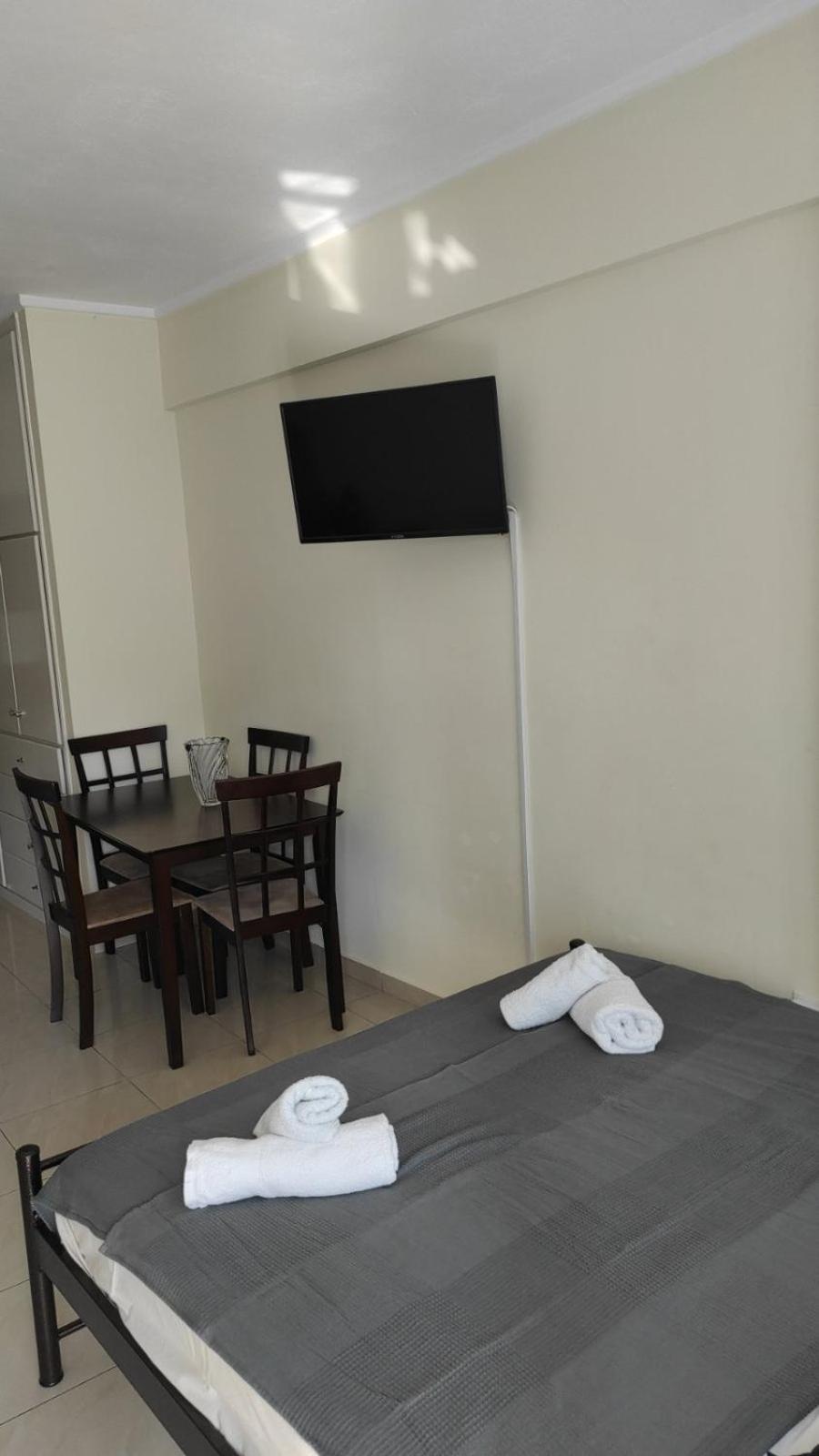 Christina'S Beachside Apartment ريو الغرفة الصورة